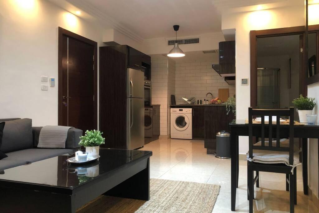 Luxury Apartment In Awesome Location In Amman Bagian luar foto